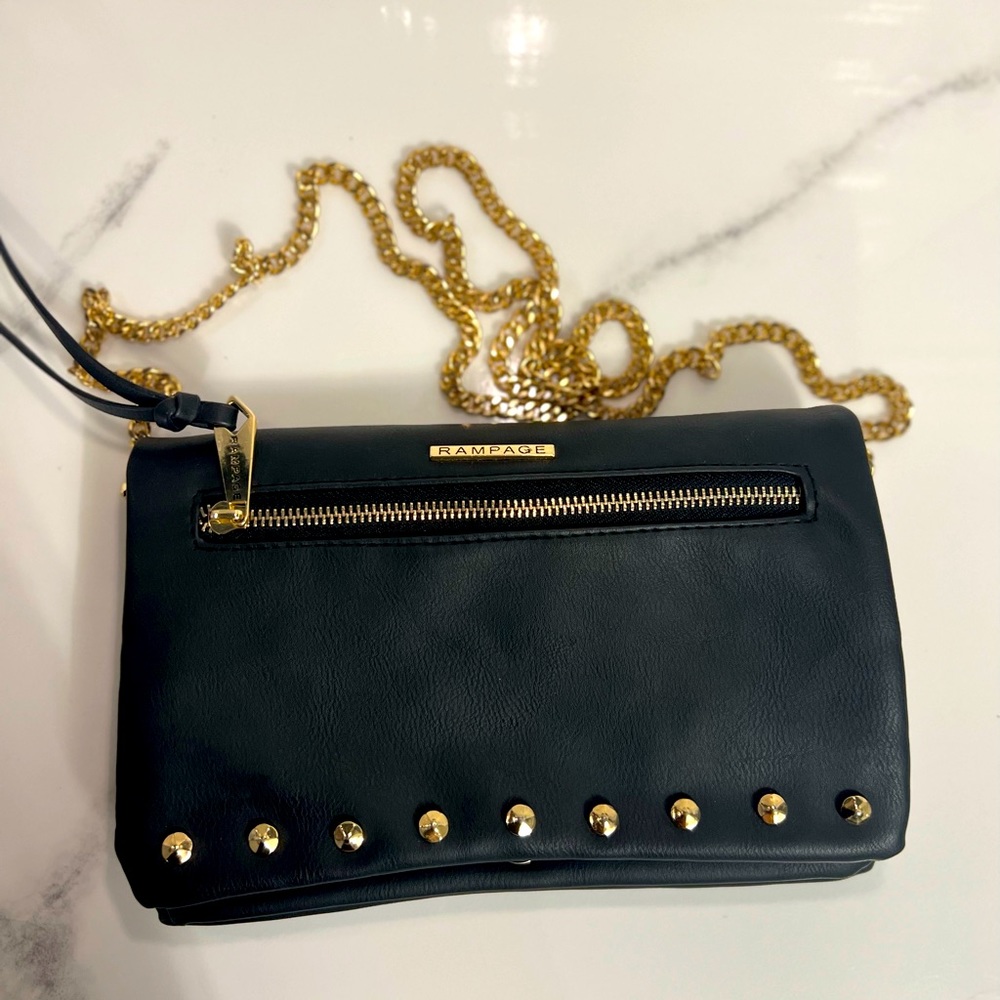 🎀 $10 or 3 / $25 🛍️ Beautiful Rampage soft leather black shoulder bag